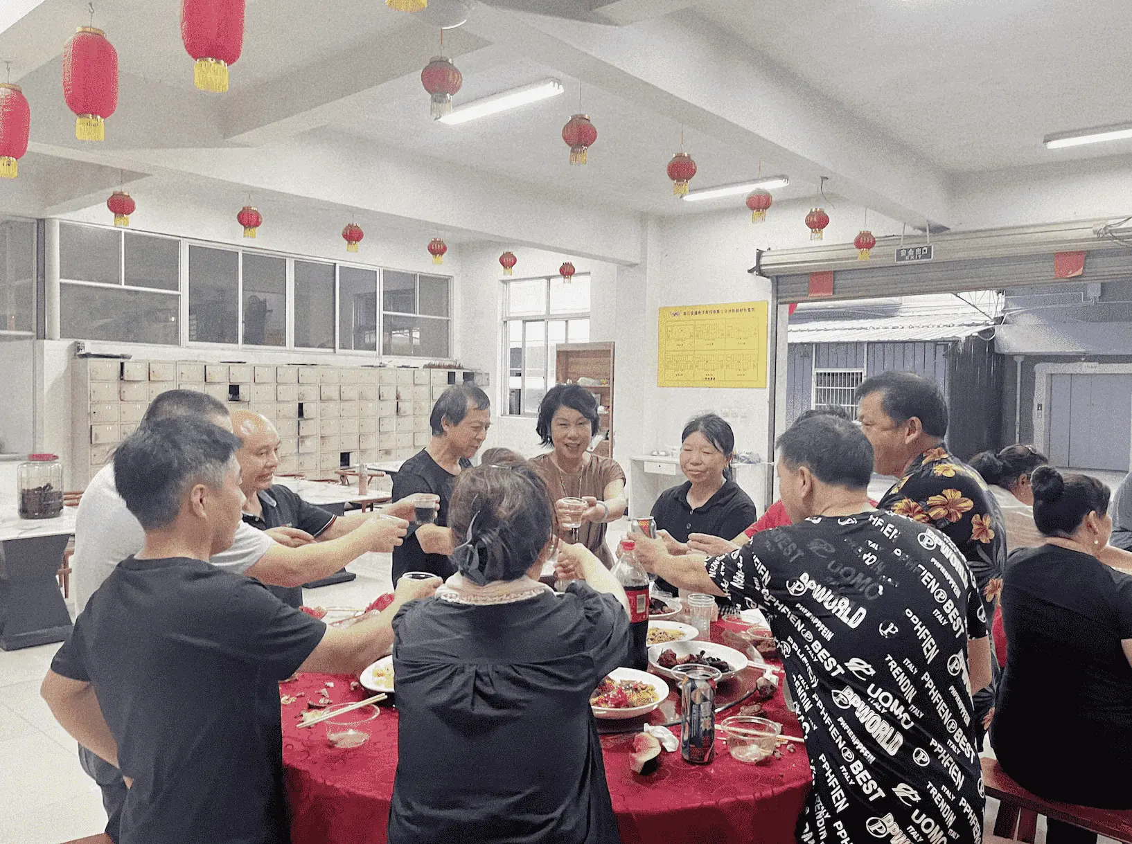 Celebrating Team Spirit: Antong Holds Appreciation Dinner to Mark the End of a Hot Summer